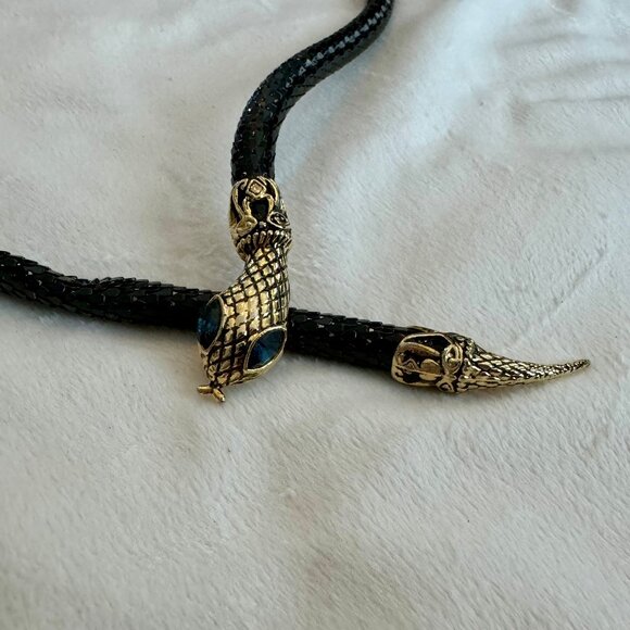 DL Auld- Vintage Snake Mesh Necklace/ Belt/ Bracelet with Blue Eyed Stones - Picture 4 of 8